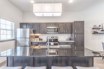 Stainless steel appliances with ice maker